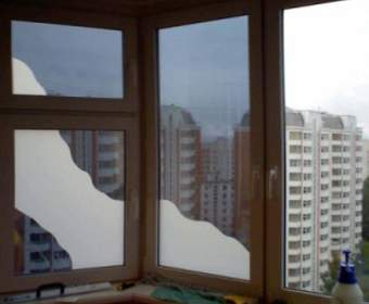 Как затонировать окна в квартире: выбор пленки и самостоятельная установка