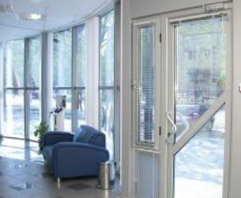 Современные металлопластиковые окна  и двери