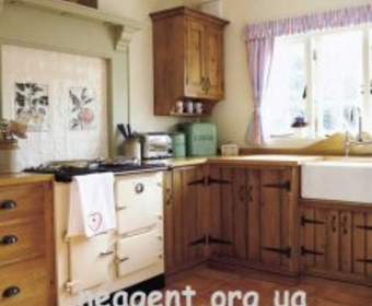 Секрет популярности классических деревянных кухонь